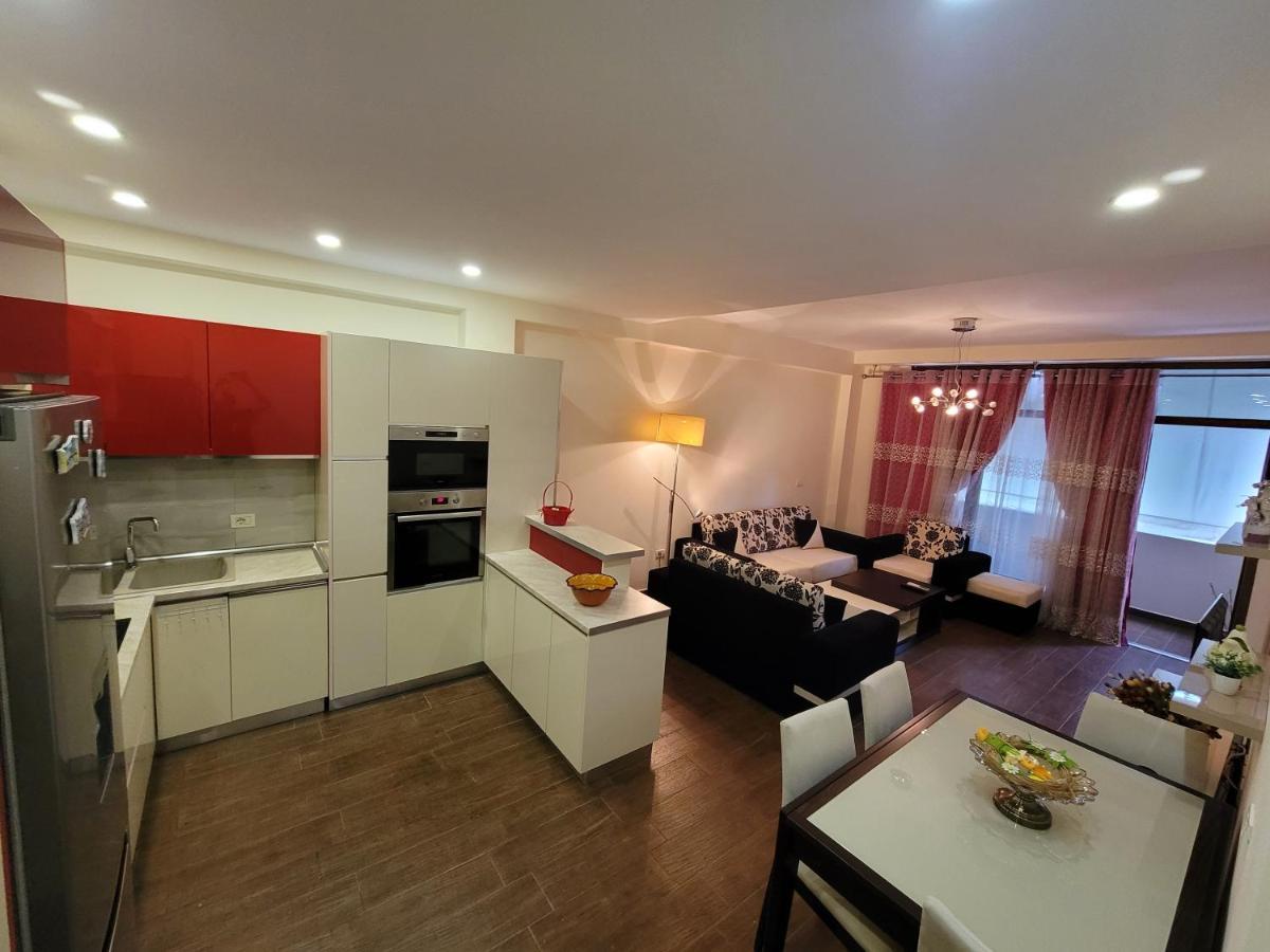 Spacious And Cozy * Tirana
